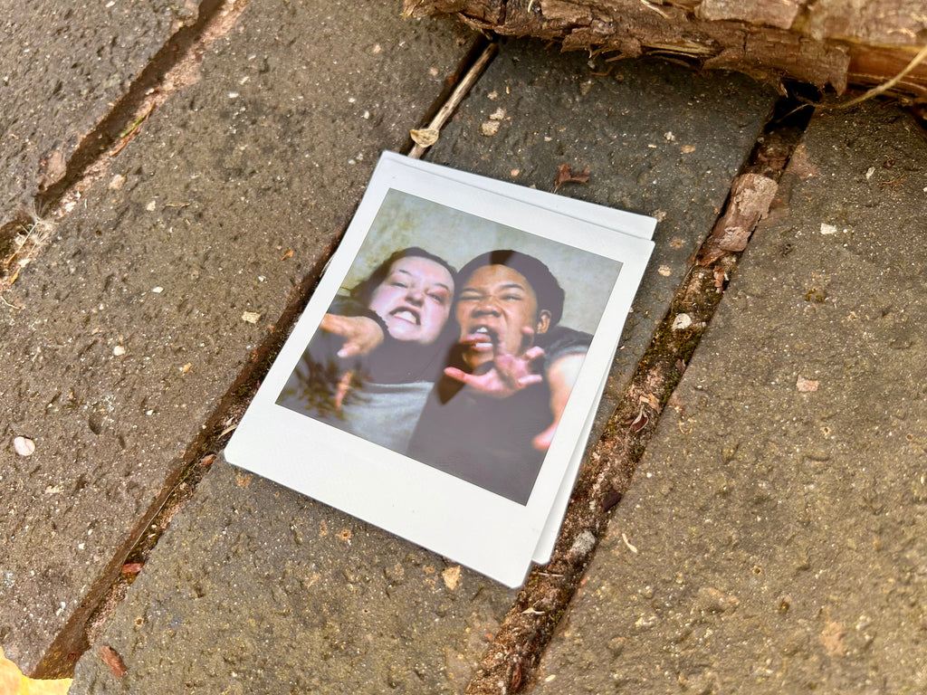 Monsters - Polaroid (TV Series)