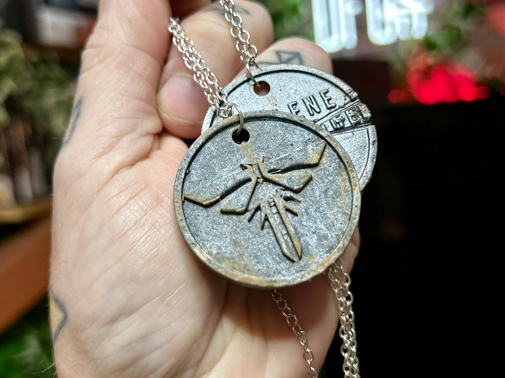 The Resistance Pendant (The Queen)