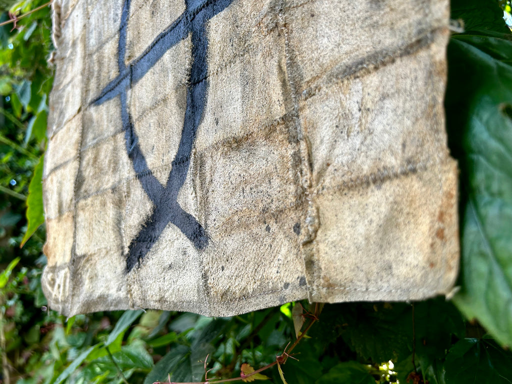 Savages - Banner (Mounted)
