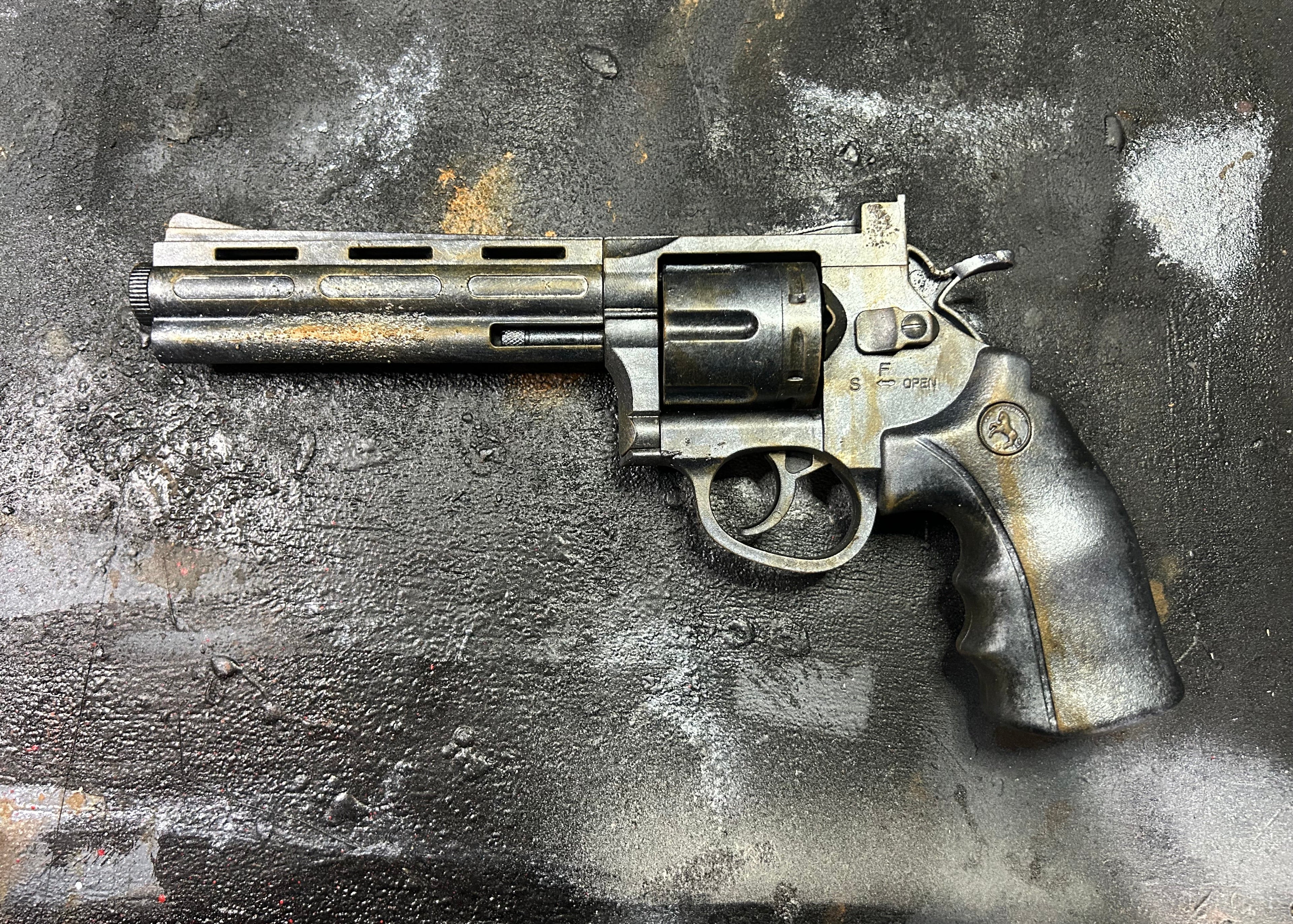 Revolver Replica (Long)