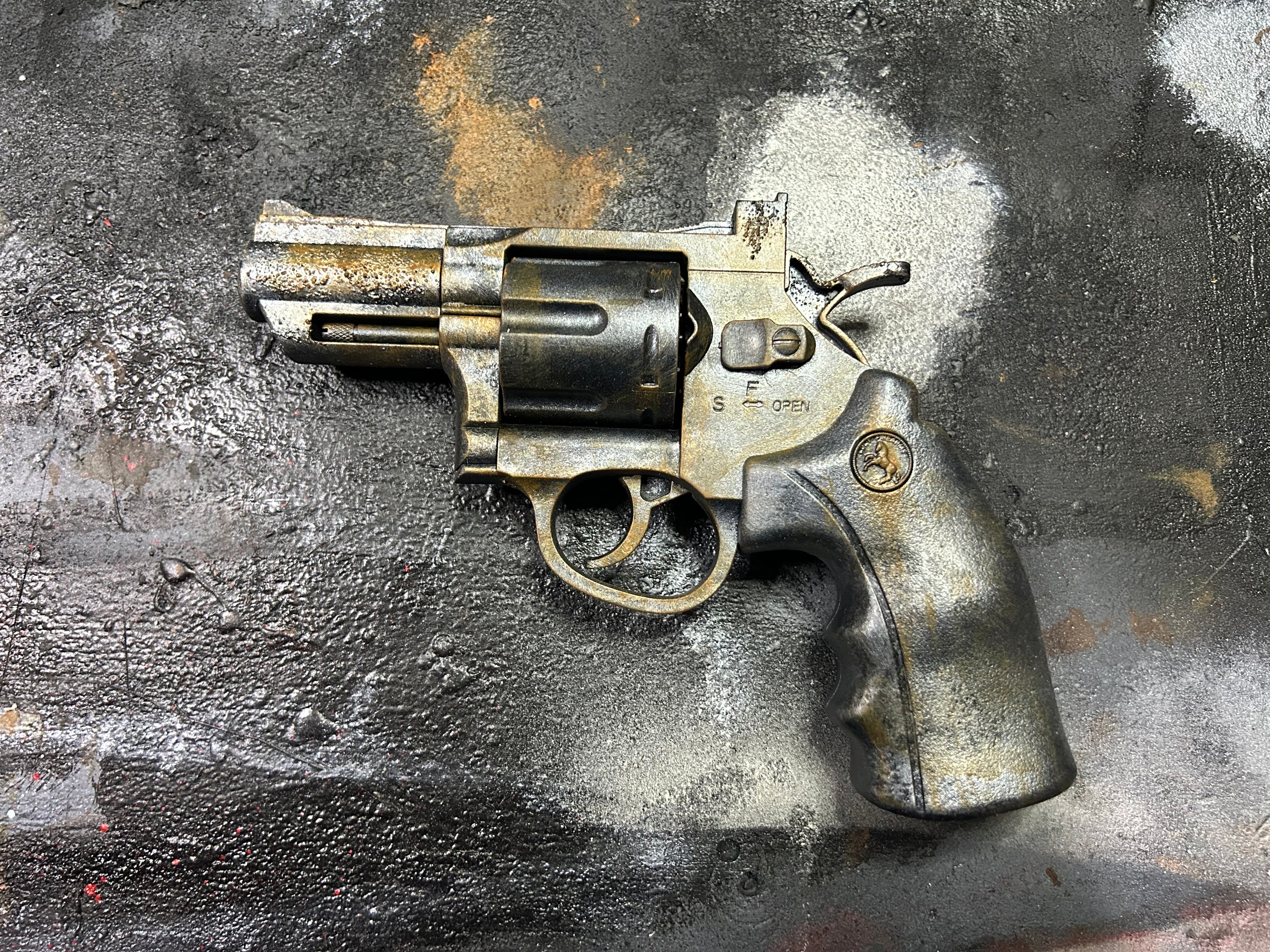 Revolver Replica (Short)